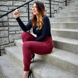 CAbi Burgundy Jogger Pants Soft Knit Elastic Waist Women’s M Loungewear Travel